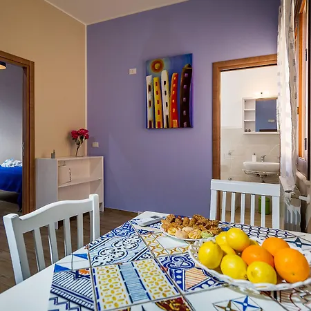 Antico Canale Oda ve Kahvaltı Castellammare del Golfo